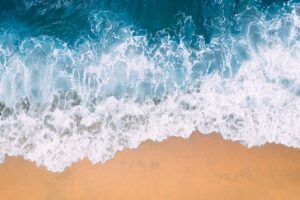 Lire la suite à propos de l’article Pourquoi l’eau de mer est salée ?
